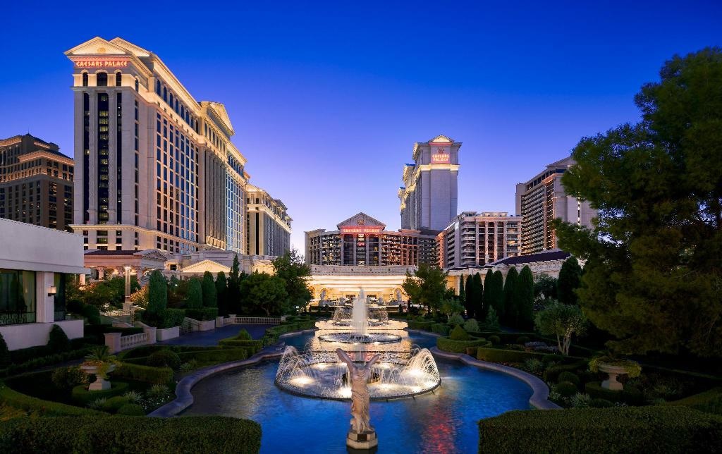 Caesars Palace Hotel & Casino Fountain