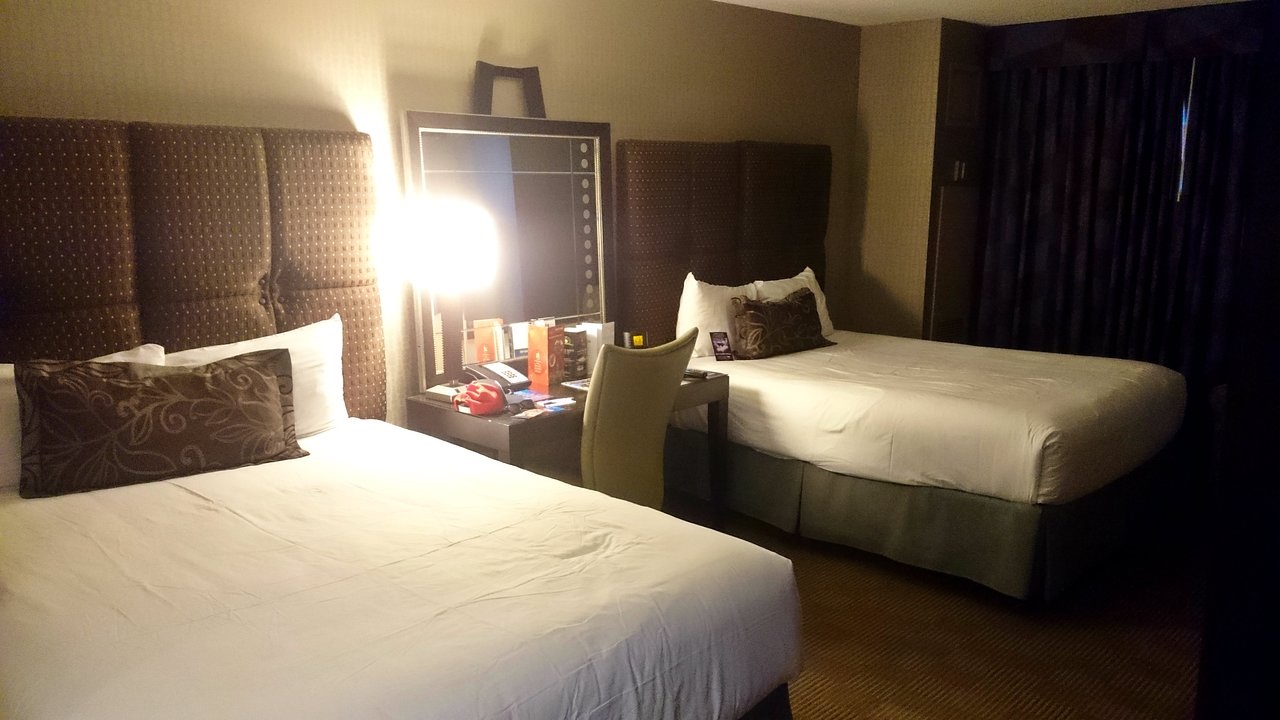 New York, New York Hotel & Casino Bedroom