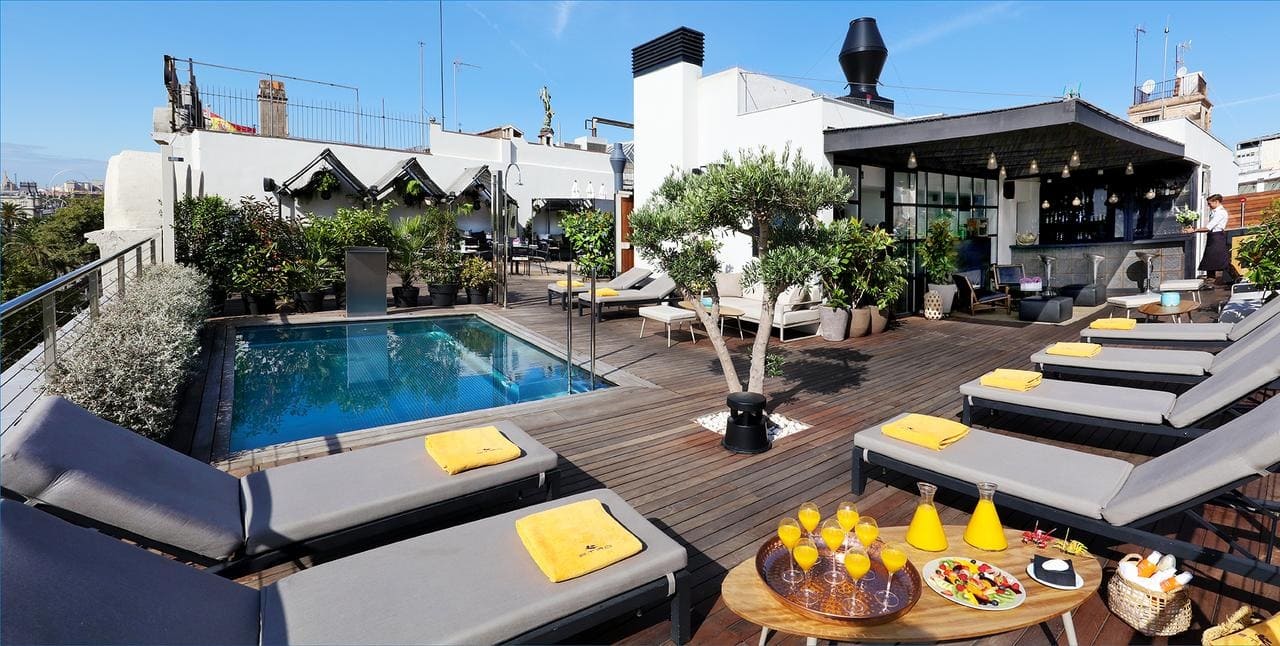 Serras Barcelona Pool
