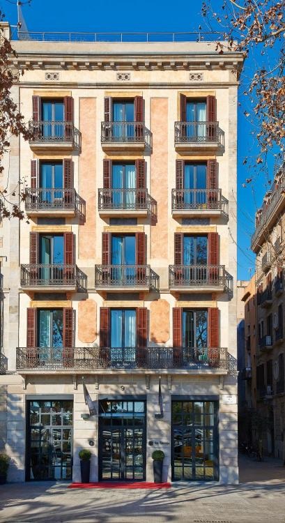 Serras Barcelona Facade