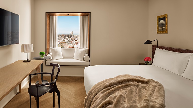 The Barcelona EDITION Room