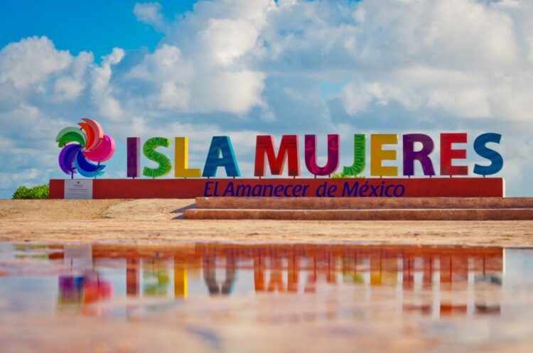 Isla Mujeres Letters