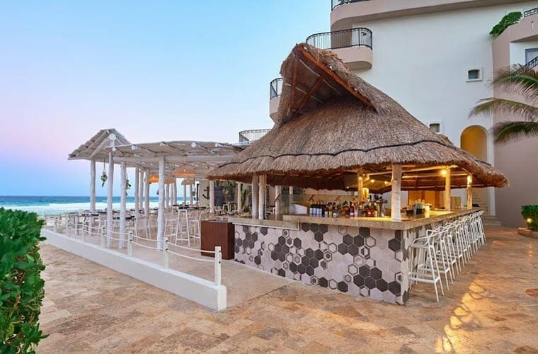 Fiesta Americana Condesa Cancún Bar