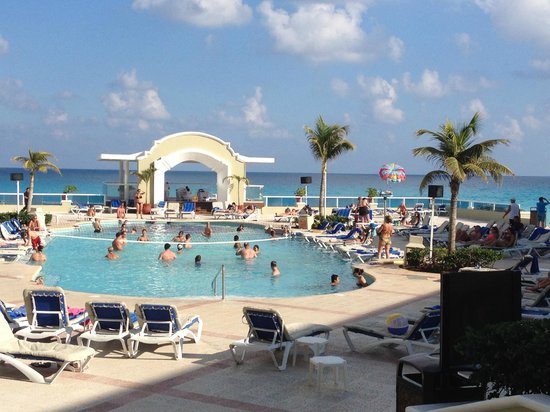 Gran Caribe Resort Pool
