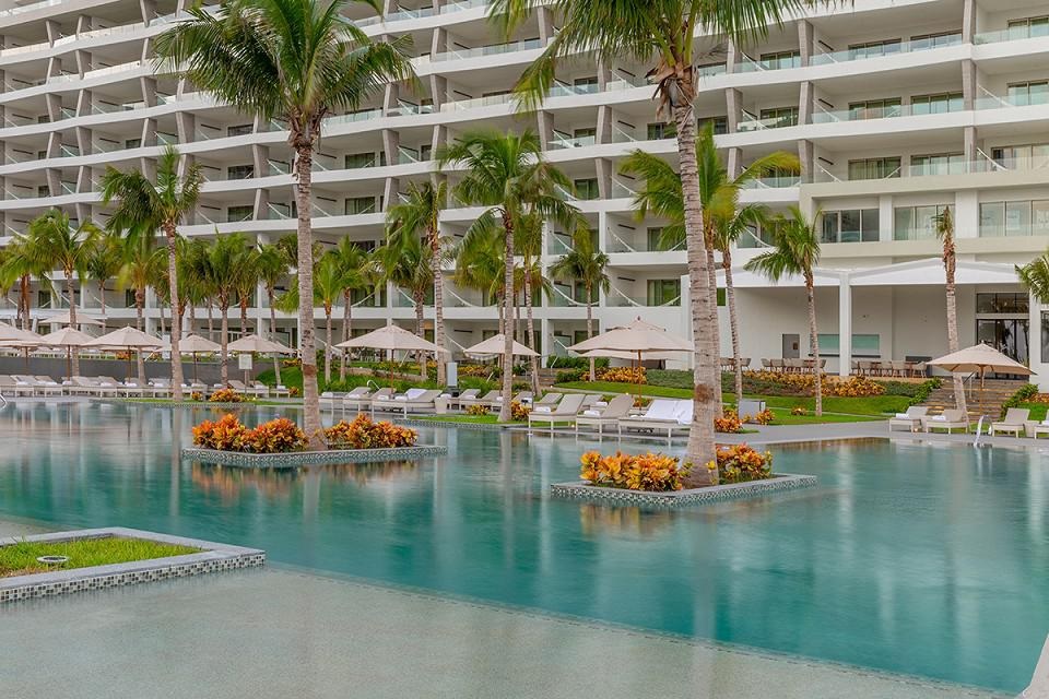 Hotel Garza Blanca Cancún Facade