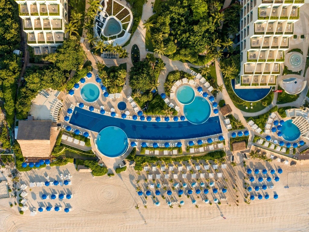 Live Aqua Beach Resort Cancun Pool View