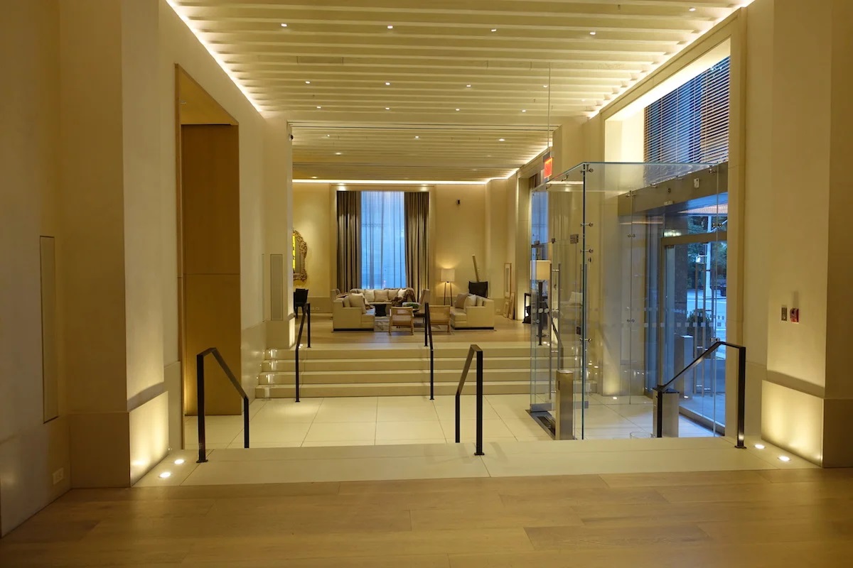 NEW YORK EDITION HOTEL Entrance