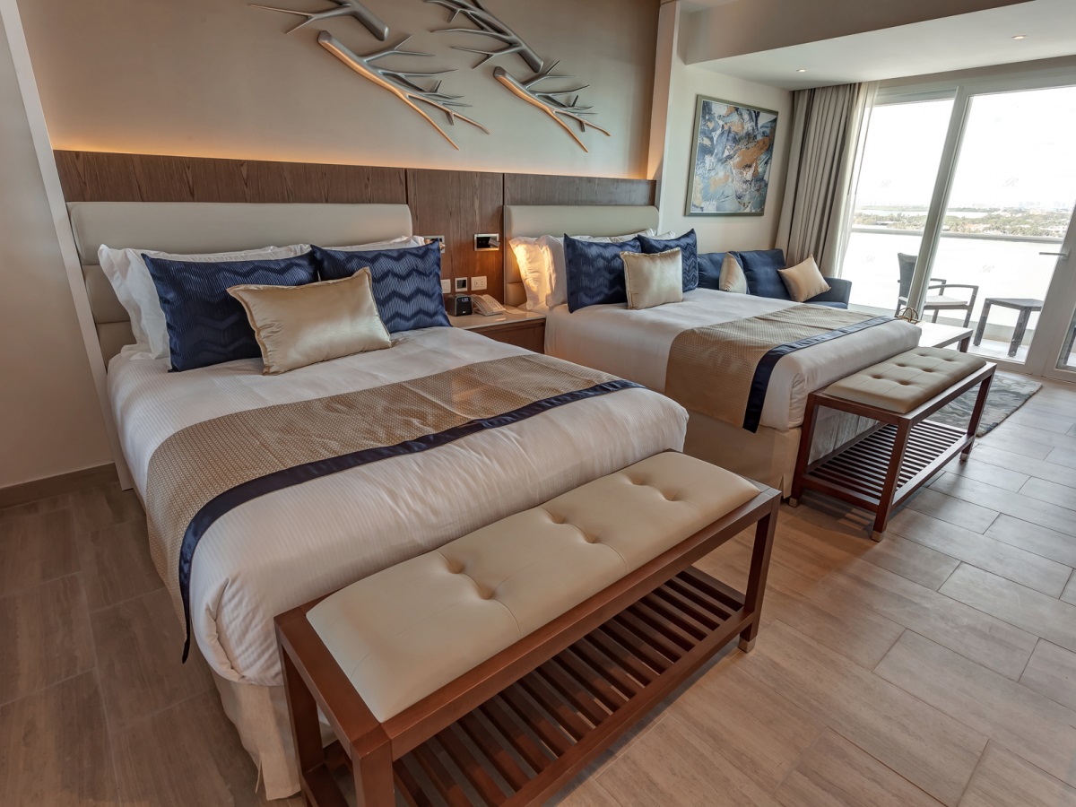 Royalton CHIC Cancún Bedroom