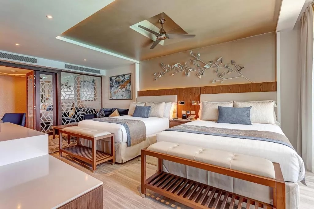 Royalton CHIC Cancún Room