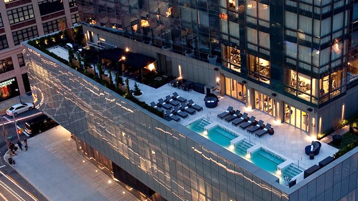 THE DOMINICK HOTEL Pool