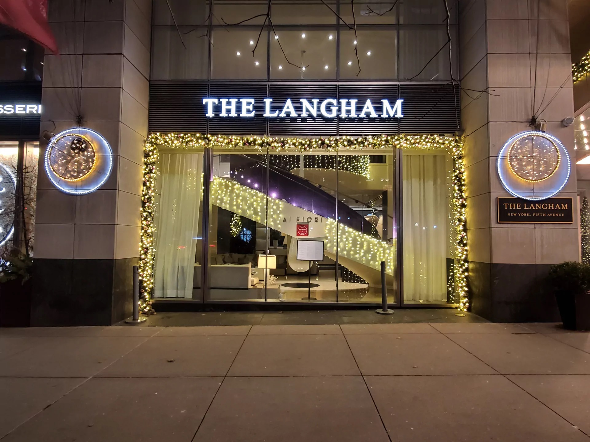 THE LANGHAM, NEW YORK Entrance