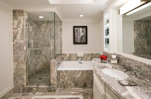 THE RITZ-CARLTON NEW YORK Bathroom