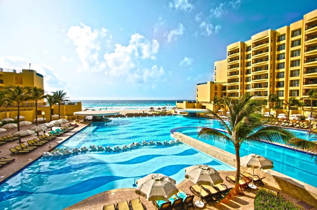 The Royal Sands Resort & Spa All Inclusive Pool