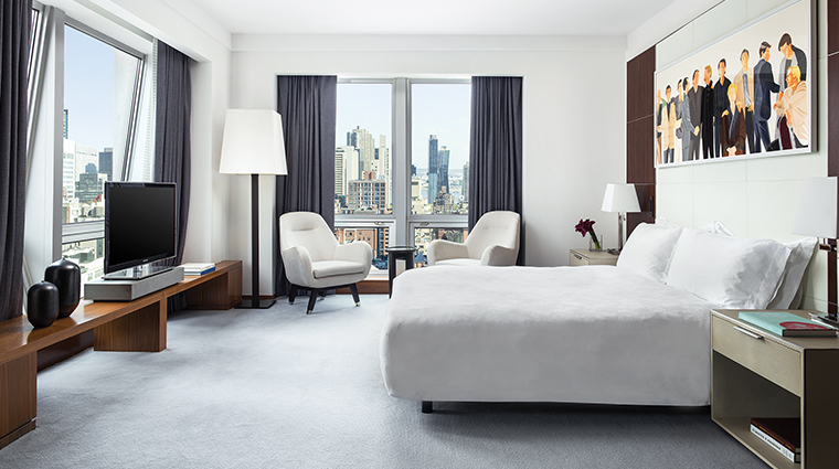 THE LANGHAM, NEW YORK Bedroom