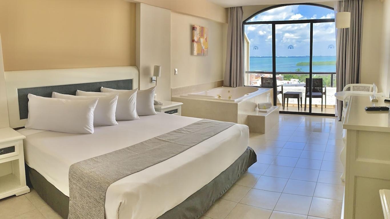 Hotel Golden Parnassus Resort & Spa Bedroom