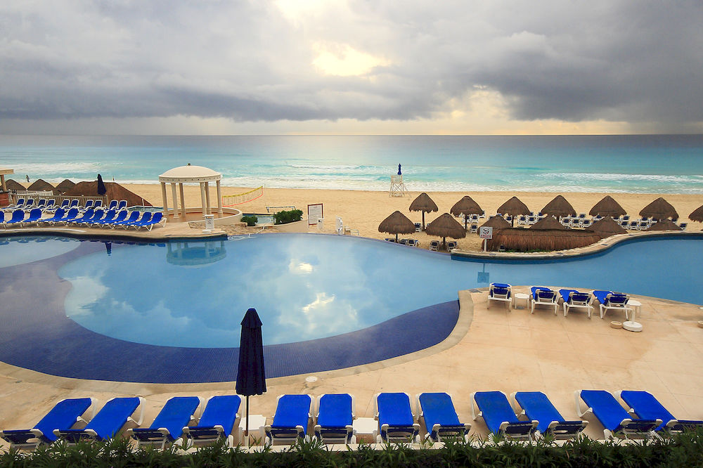 Hotel Golden Parnassus Resort & Spa Pool