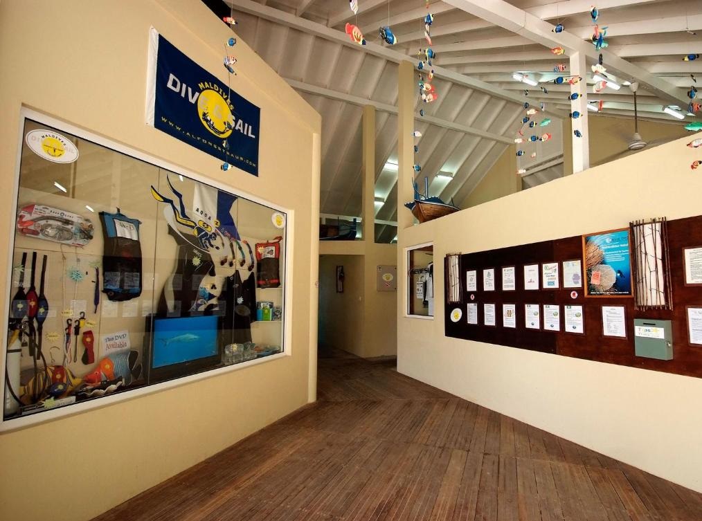 Ellaidhoo Maldives by Cinnamon Diving Centre