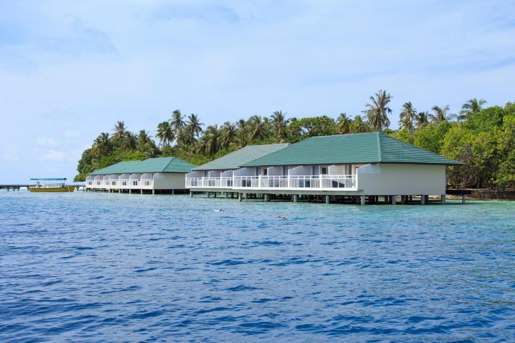 Embudu Village Resort Water Villa Exterior